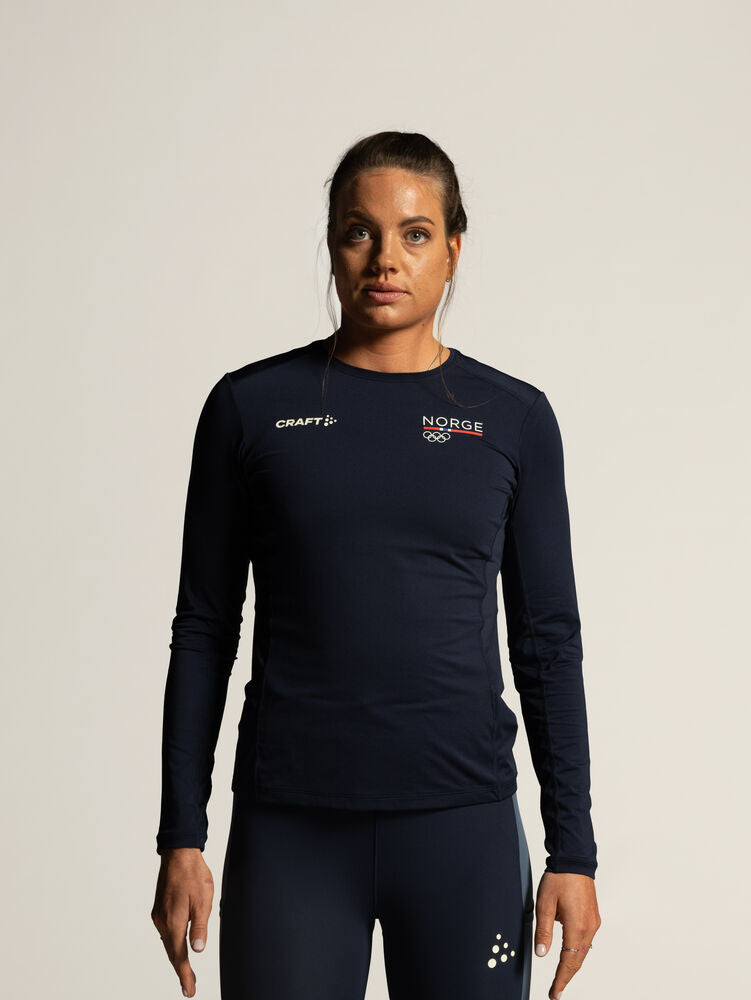 OL Essence LS Tee 2 D