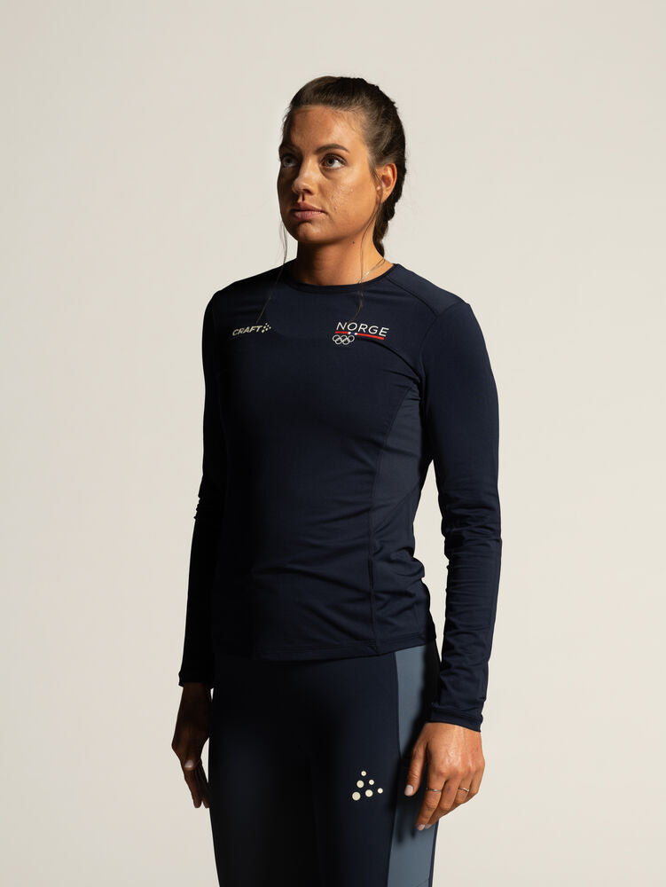 OL Essence LS Tee 2 D